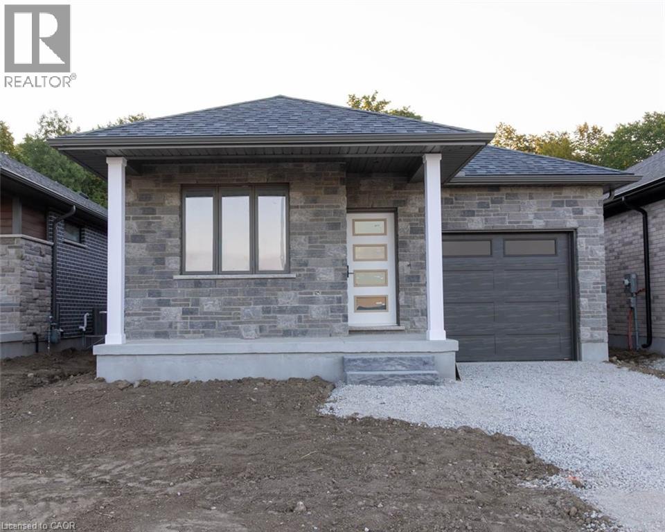 27 Tupelo Crescent, Elmira, Ontario  N3B 0G1 - Photo 1 - 40768711