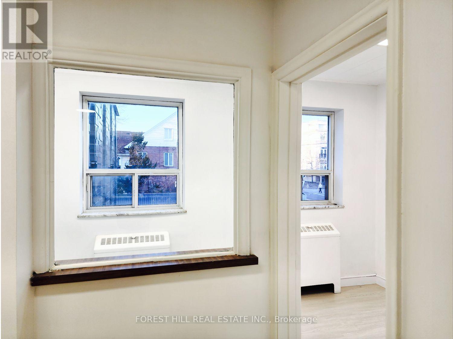 250 - 226 Bathurst Street, Toronto, Ontario  M5T 2R9 - Photo 15 - C12397456