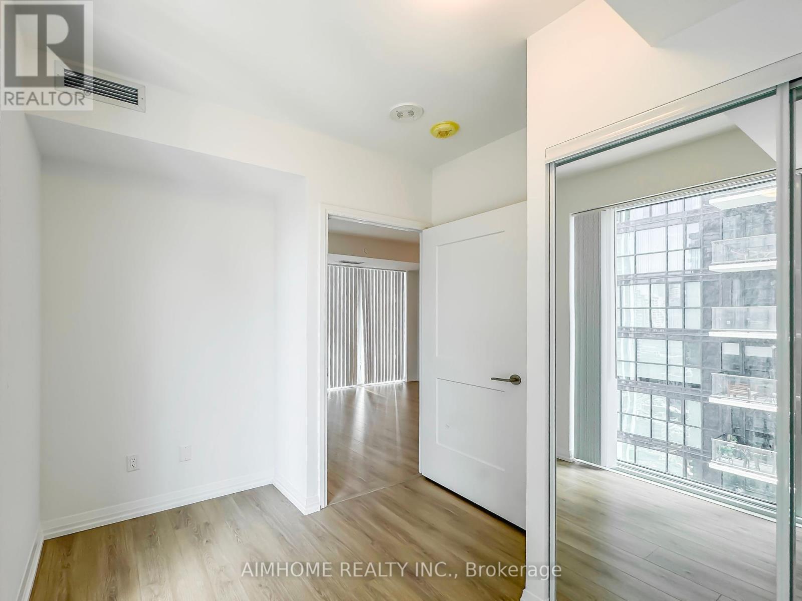 3503 - 8 Widmer Street, Toronto, Ontario  M5V 0W6 - Photo 12 - C12397460