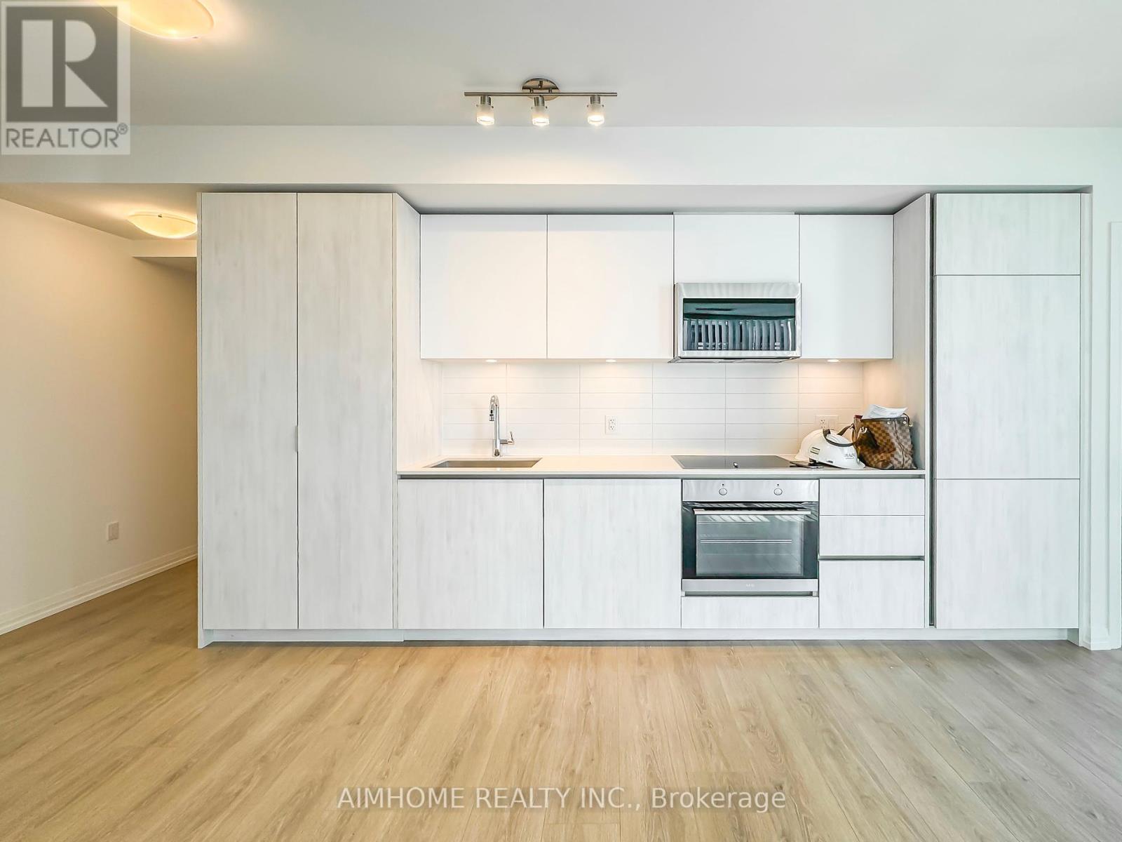3503 - 8 Widmer Street, Toronto, Ontario  M5V 0W6 - Photo 6 - C12397460