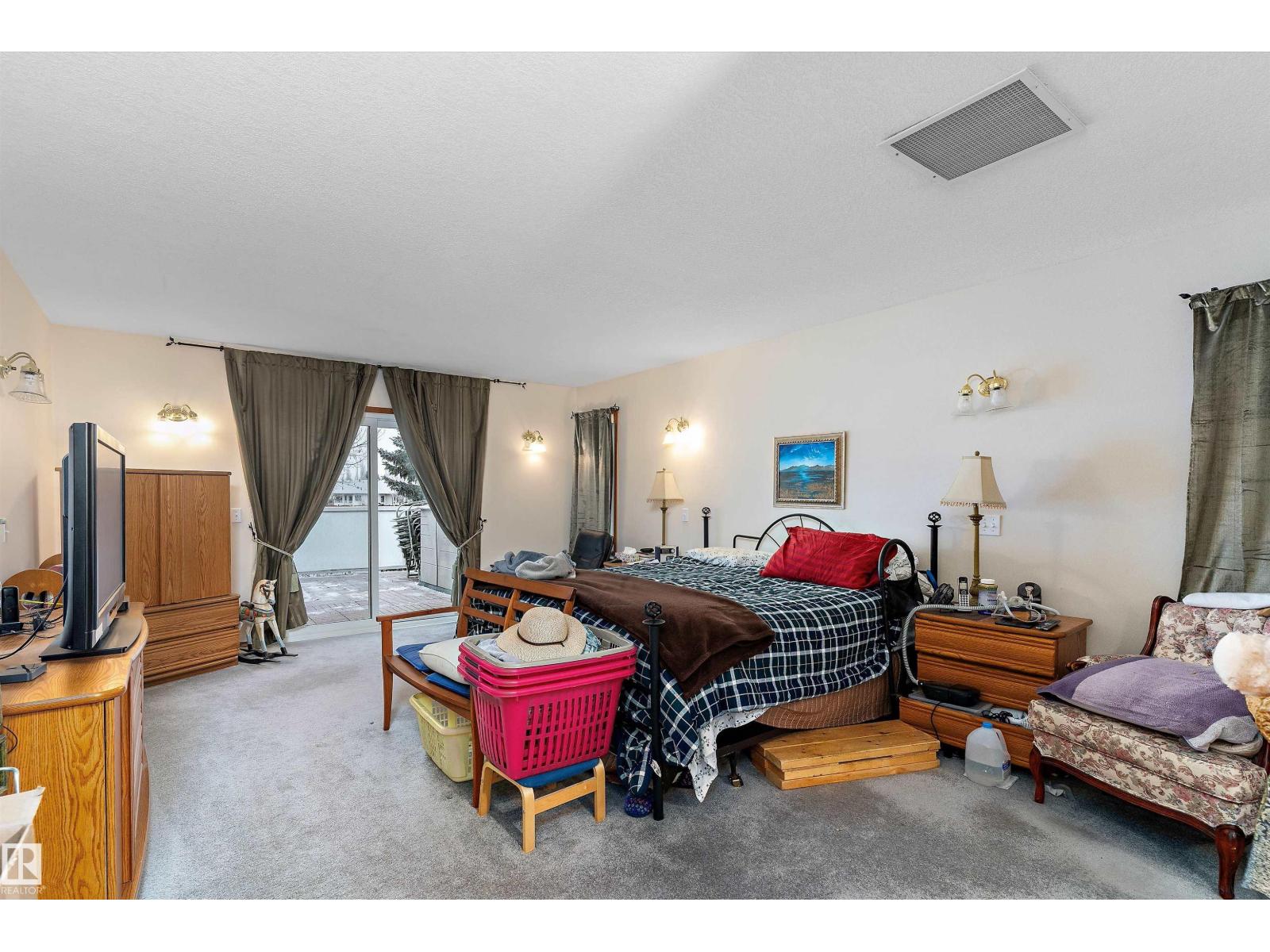 Property at 12 J BROWN PL image 5