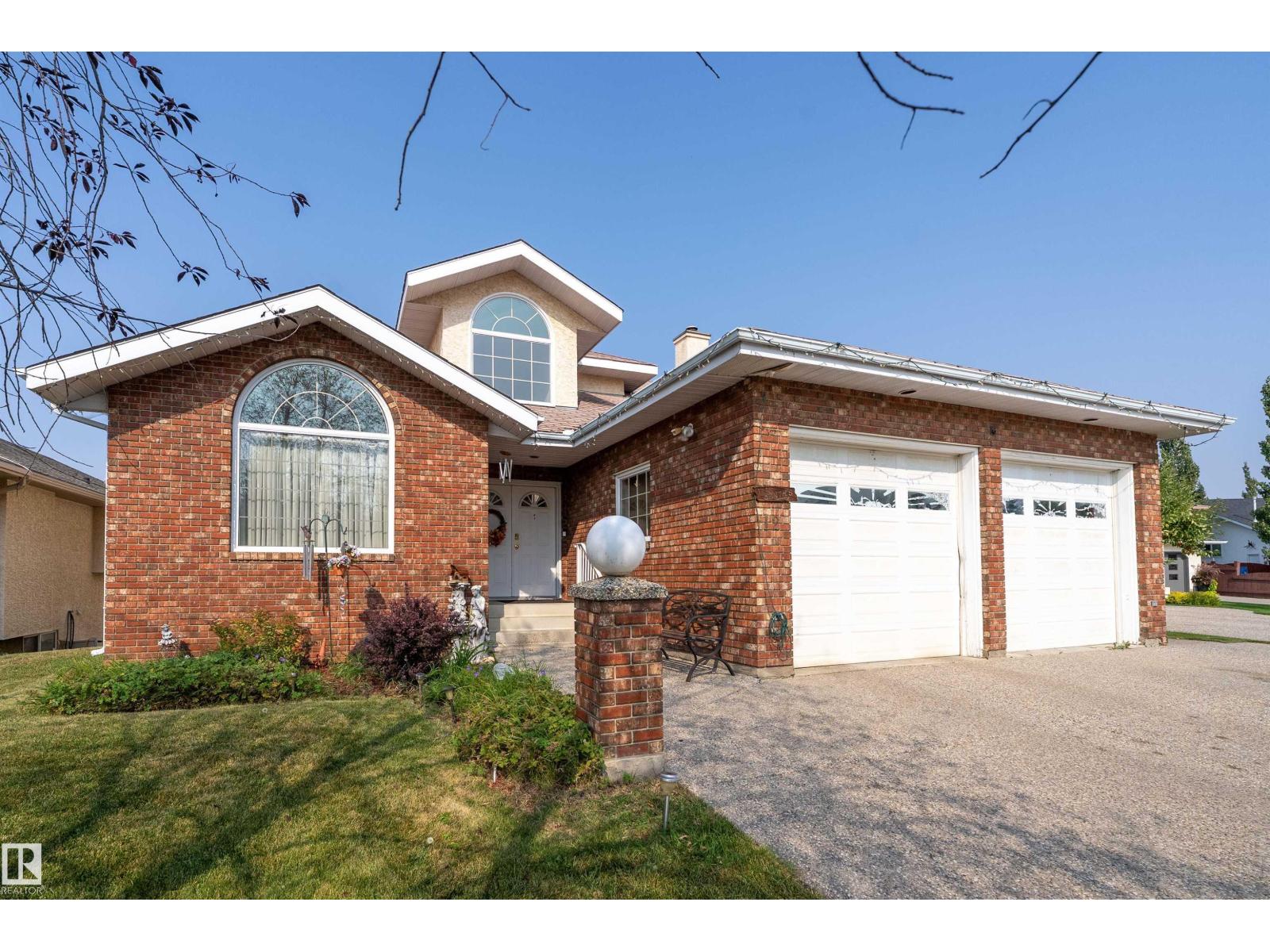 12 J Brown Pl, Leduc, Alberta  T9E 6P9 - Photo 2 - E4457246