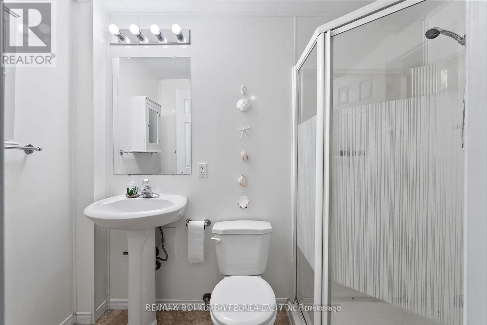 101 Ladymay Drive, Whitby, Ontario  L1R 3M7 - Photo 7 - E12397435