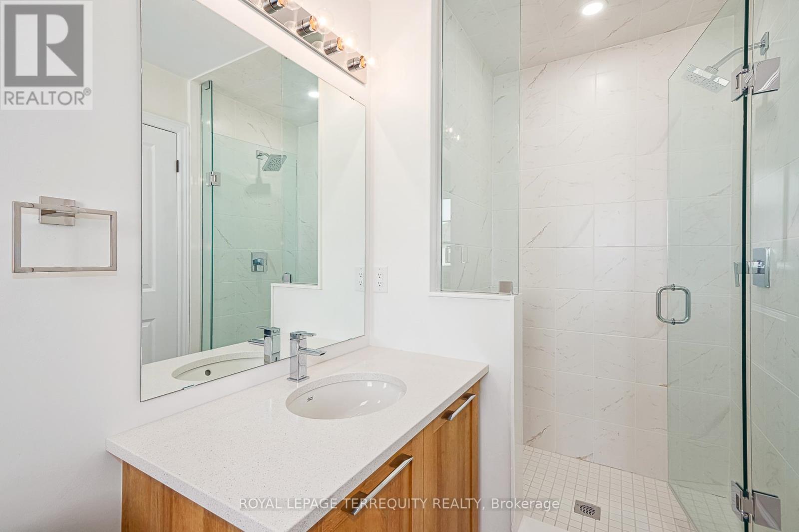 21 Mission Street, Wasaga Beach, Ontario  L0M 1S0 - Photo 14 - S12397566