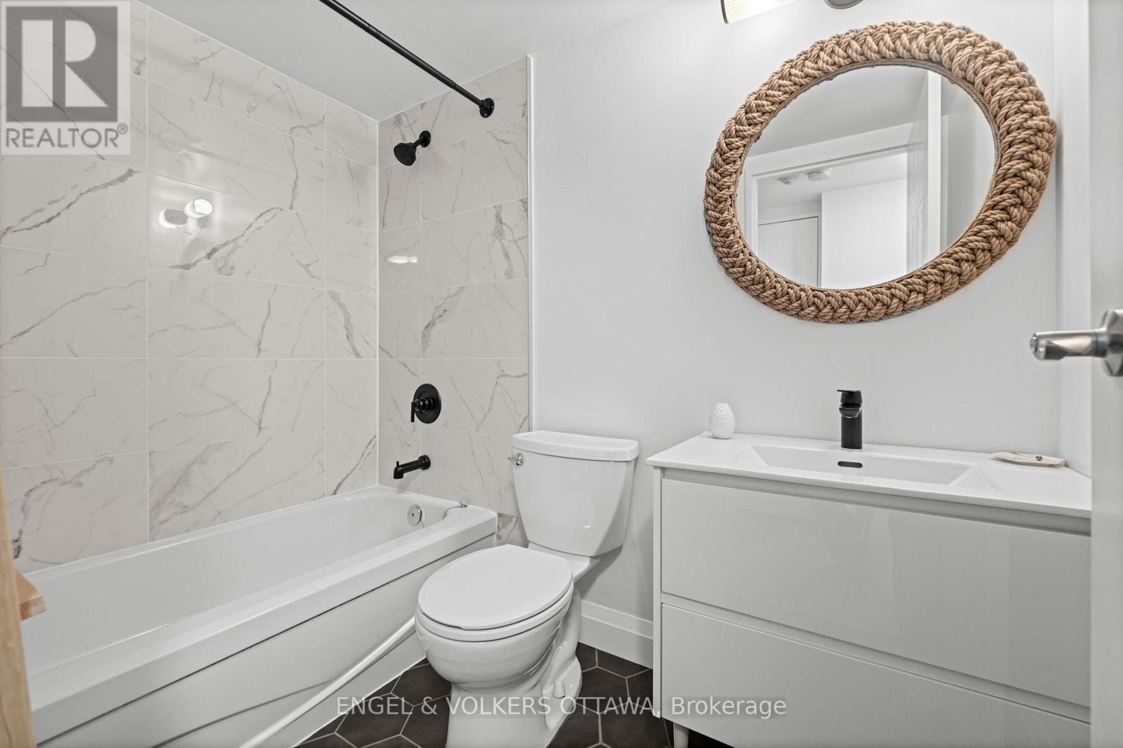 105 - 1705 Playfair Drive, Ottawa, Ontario  K1H 8P6 - Photo 14 - X12397154