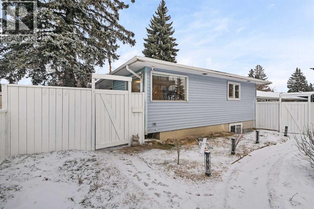 Property at 4504 14 Street NW image 3