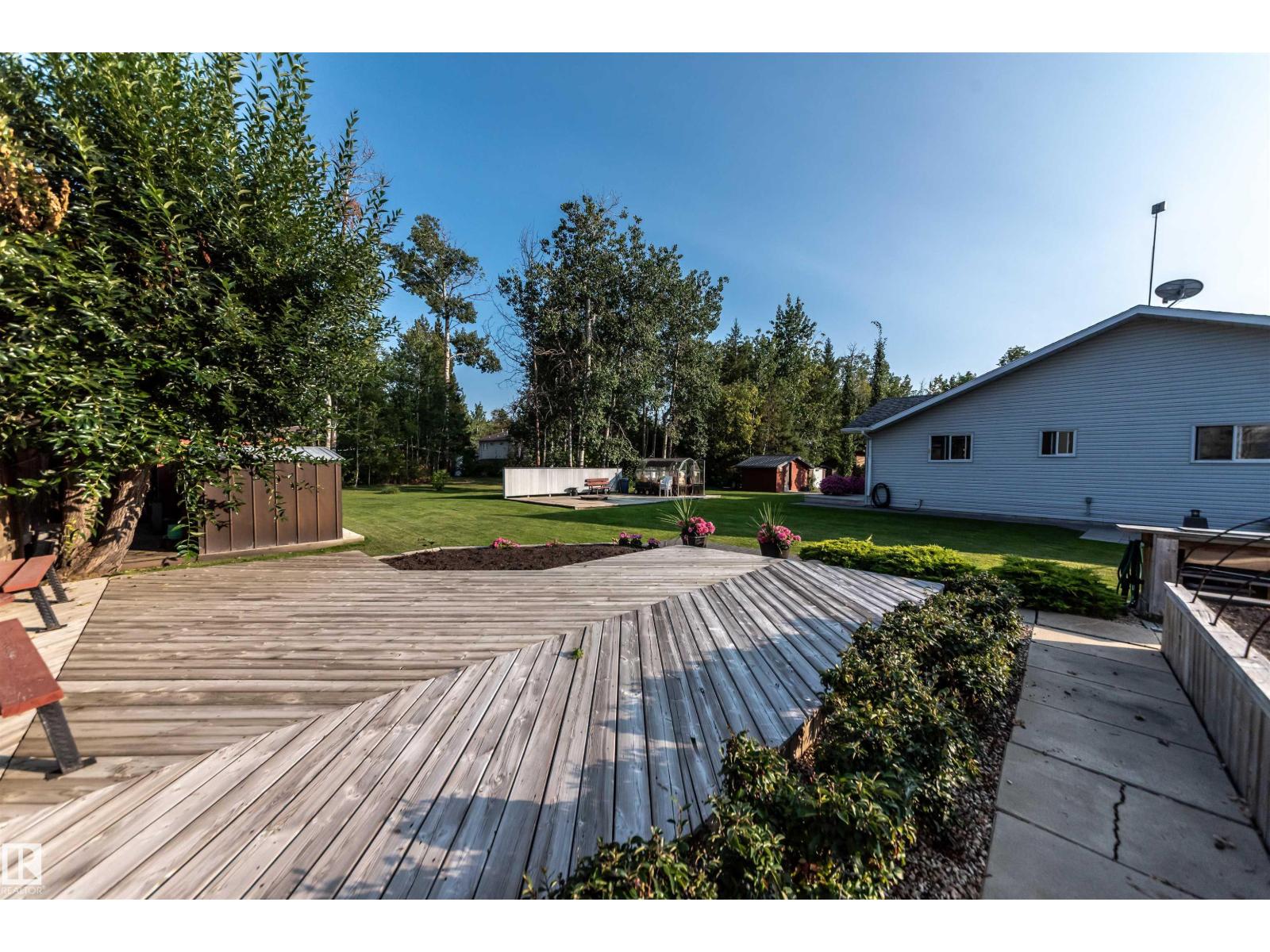 1087 10 St, Rural Lac Ste. Anne County, Alberta  T0E 1A0 - Photo 25 - E4457250