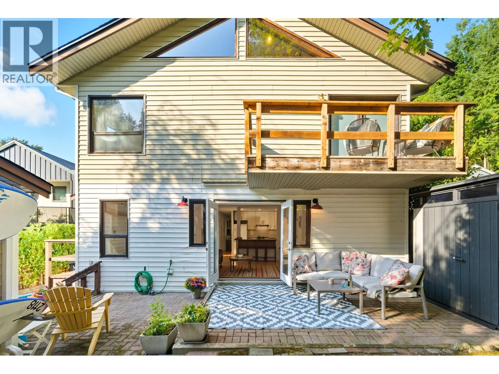 4565 COVE CLIFF ROAD, North Vancouver, British Columbia