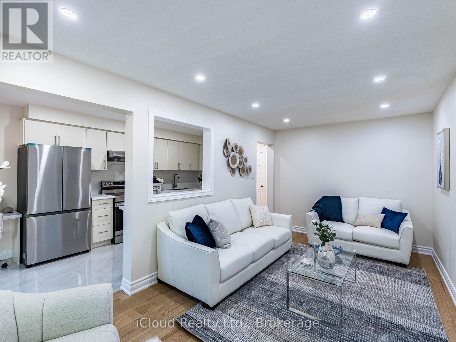 5238 Alicante Street, Mississauga (East Credit), Ontario  L5V 1S9 - Photo 13 - W12397443