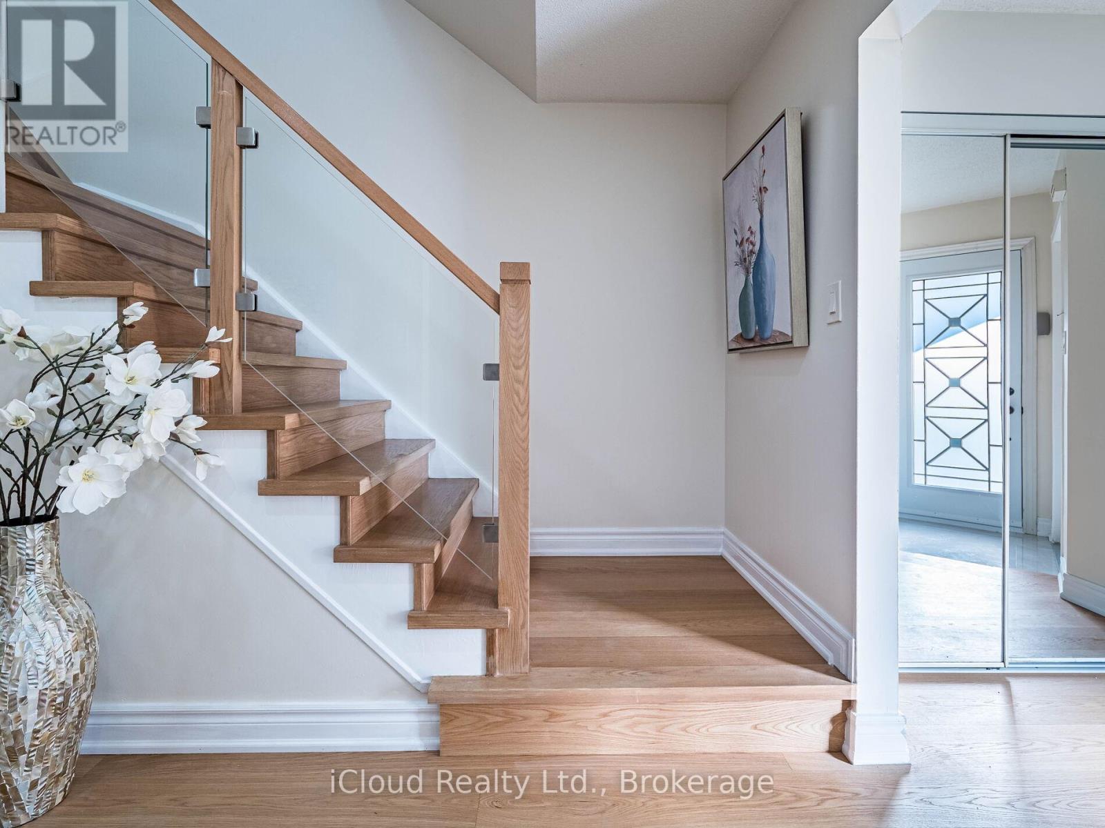 5238 Alicante Street, Mississauga (East Credit), Ontario  L5V 1S9 - Photo 24 - W12397443