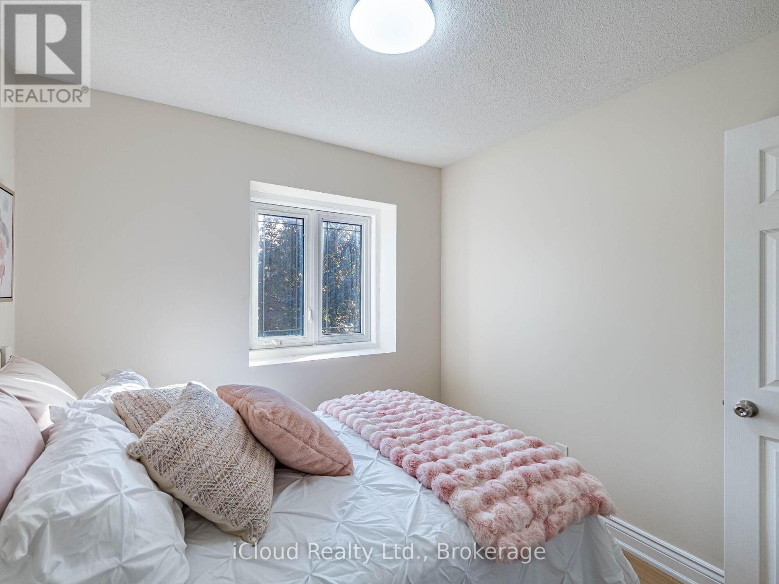 5238 Alicante Street, Mississauga (East Credit), Ontario  L5V 1S9 - Photo 34 - W12397443