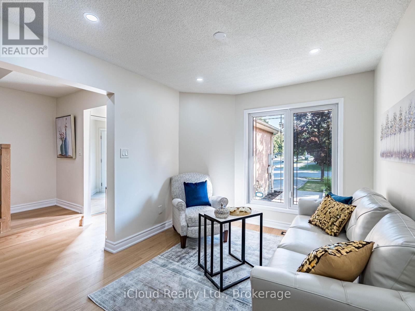 5238 Alicante Street, Mississauga (East Credit), Ontario  L5V 1S9 - Photo 8 - W12397443