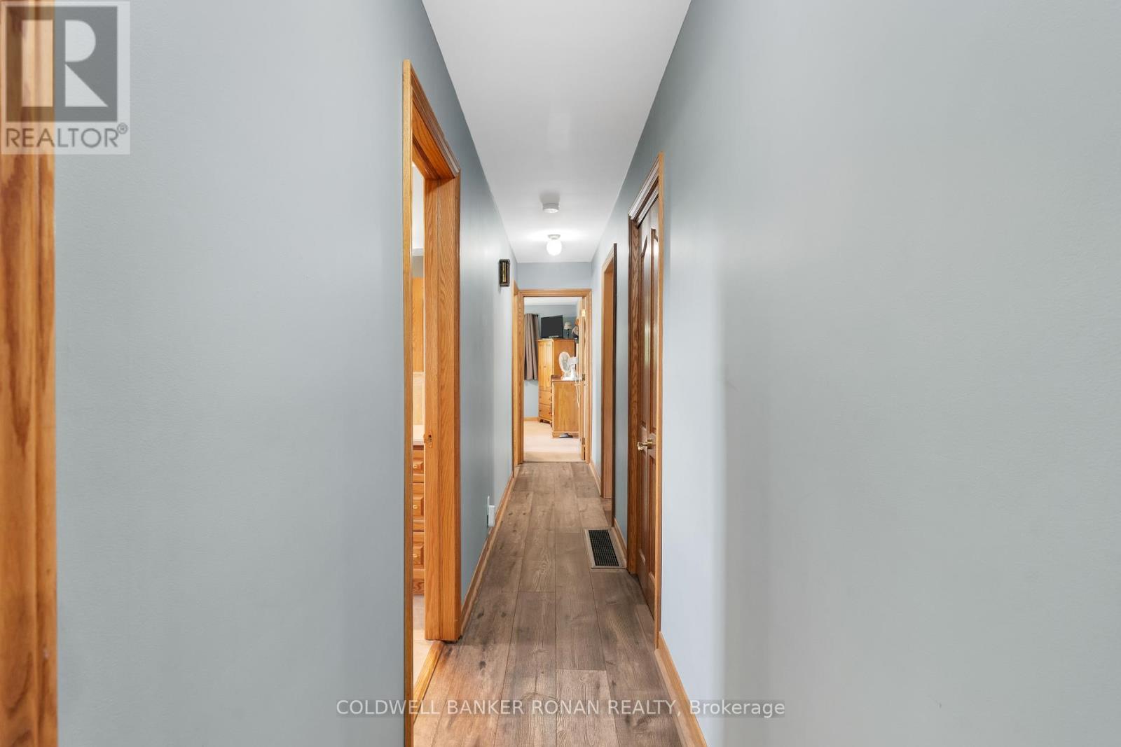 9480 32 Side Road, Halton Hills, Ontario  L7J 2L8 - Photo 17 - W12397503