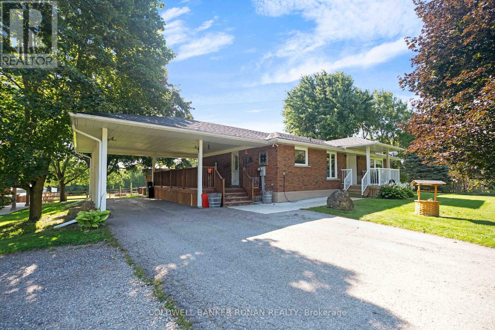 9480 32 Side Road, Halton Hills, Ontario  L7J 2L8 - Photo 2 - W12397503