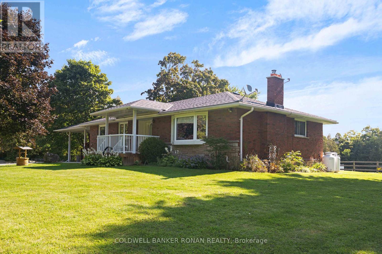 9480 32 Side Road, Halton Hills, Ontario  L7J 2L8 - Photo 3 - W12397503