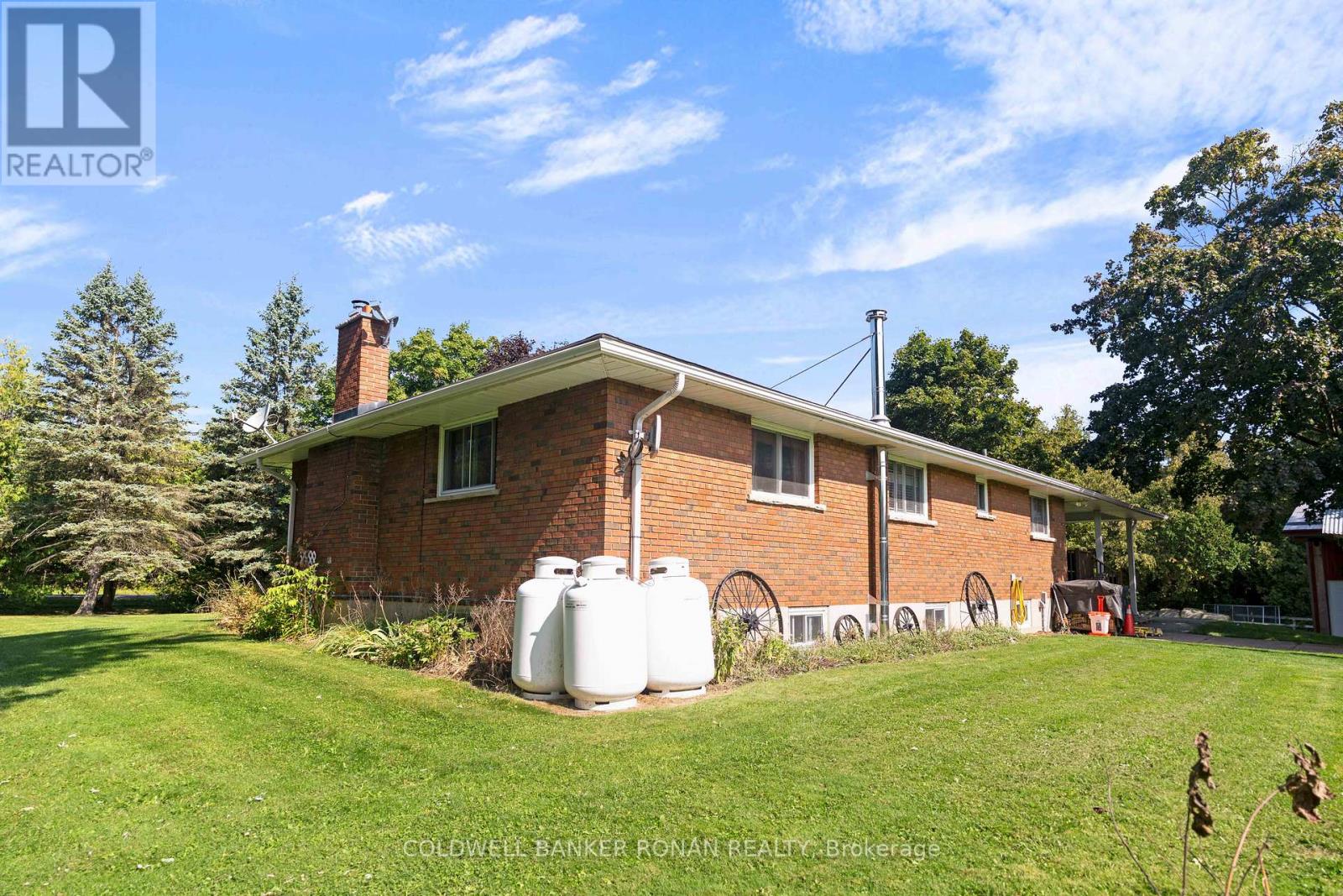 9480 32 Side Road, Halton Hills, Ontario  L7J 2L8 - Photo 34 - W12397503