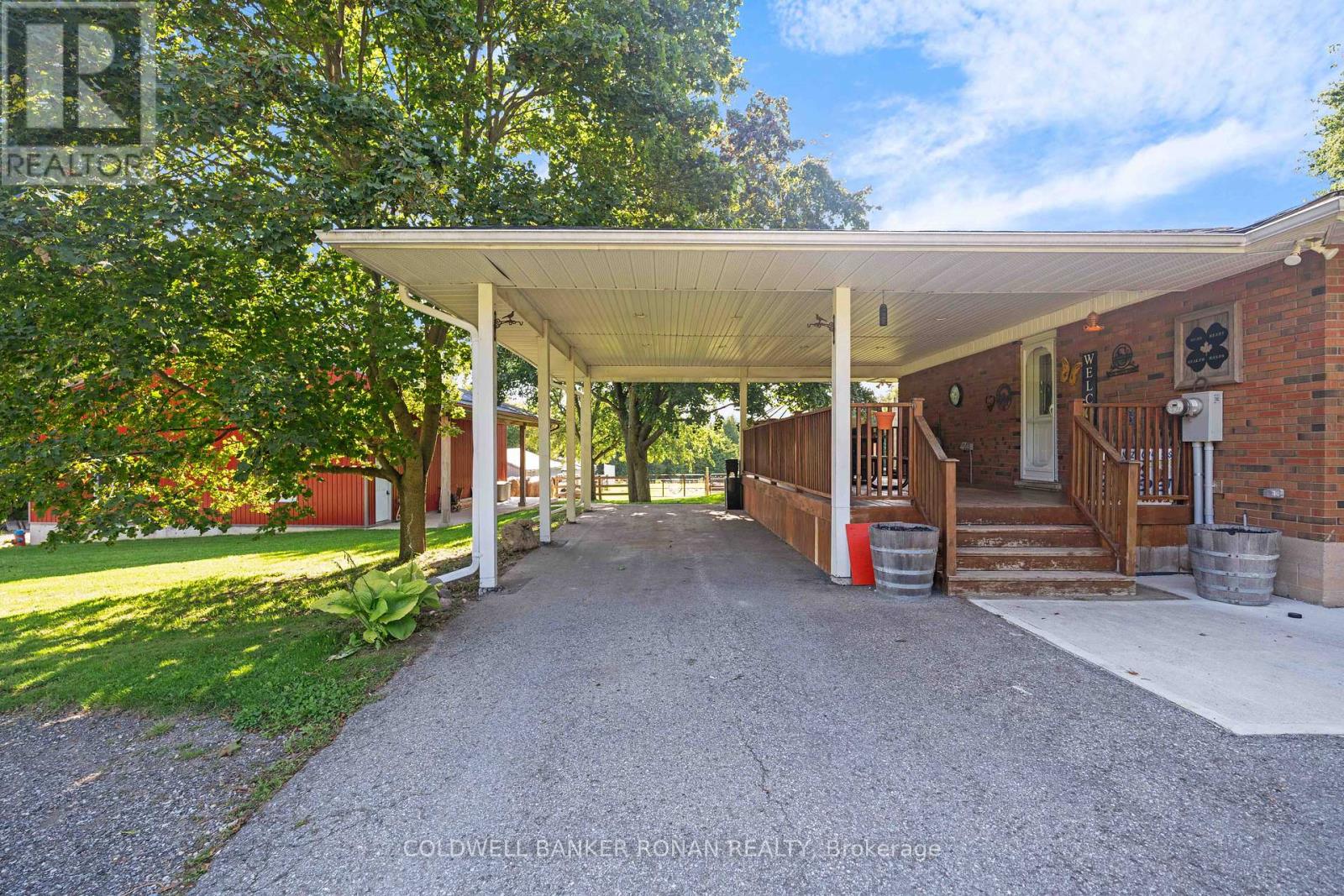 9480 32 Side Road, Halton Hills, Ontario  L7J 2L8 - Photo 5 - W12397503