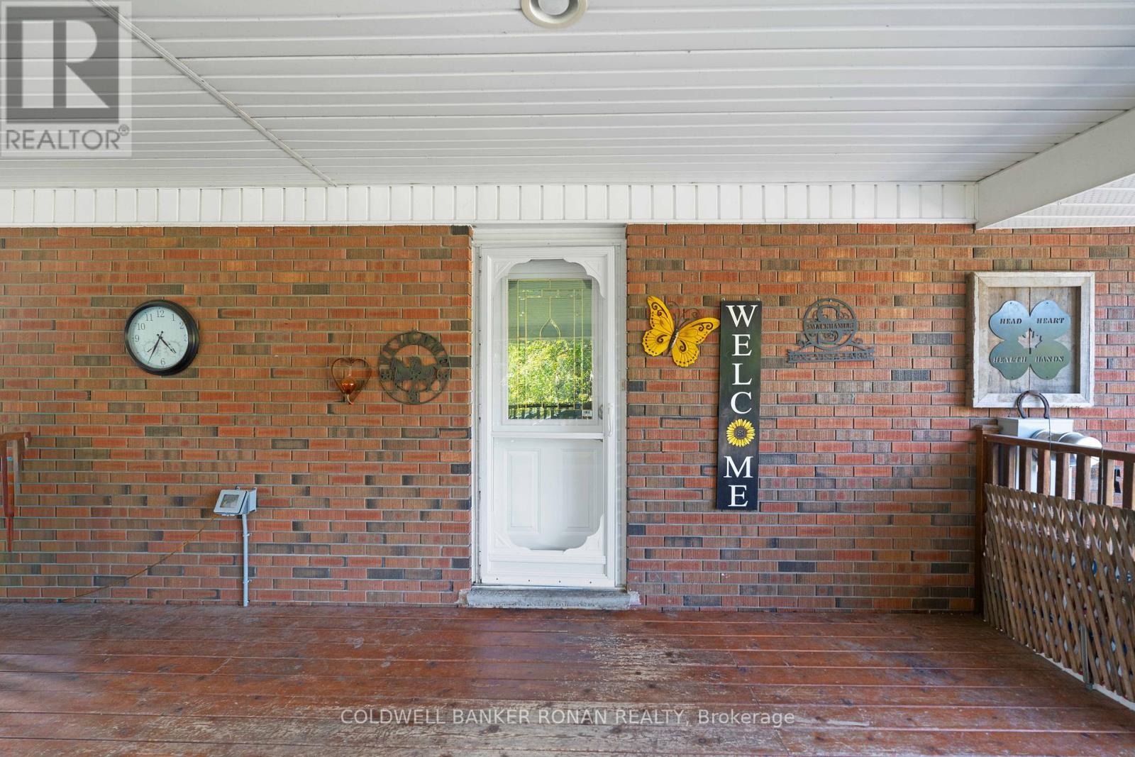 9480 32 Side Road, Halton Hills, Ontario  L7J 2L8 - Photo 6 - W12397503