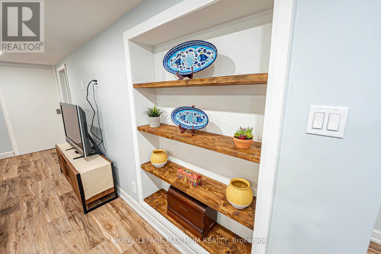 2113 Keele Street, Toronto, Ontario  M6M 3Z3 - Photo 26 - W12397565