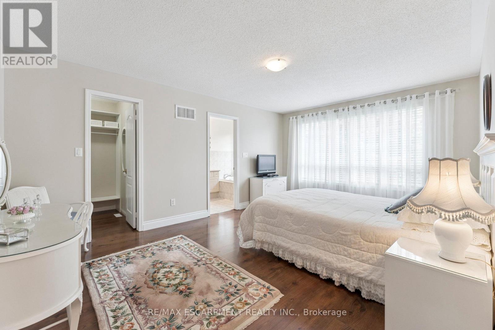 1650 Allan Crescent, Milton, Ontario  L9T 5Z7 - Photo 18 - W12397573