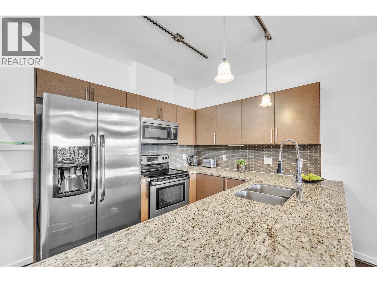 205 2239 Kingsway, Vancouver, British Columbia  V5N 0E5 - Photo 5 - R3045055