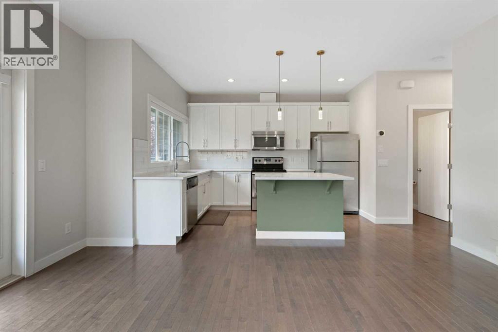 Property at 448 Quarry Villas SE image 5