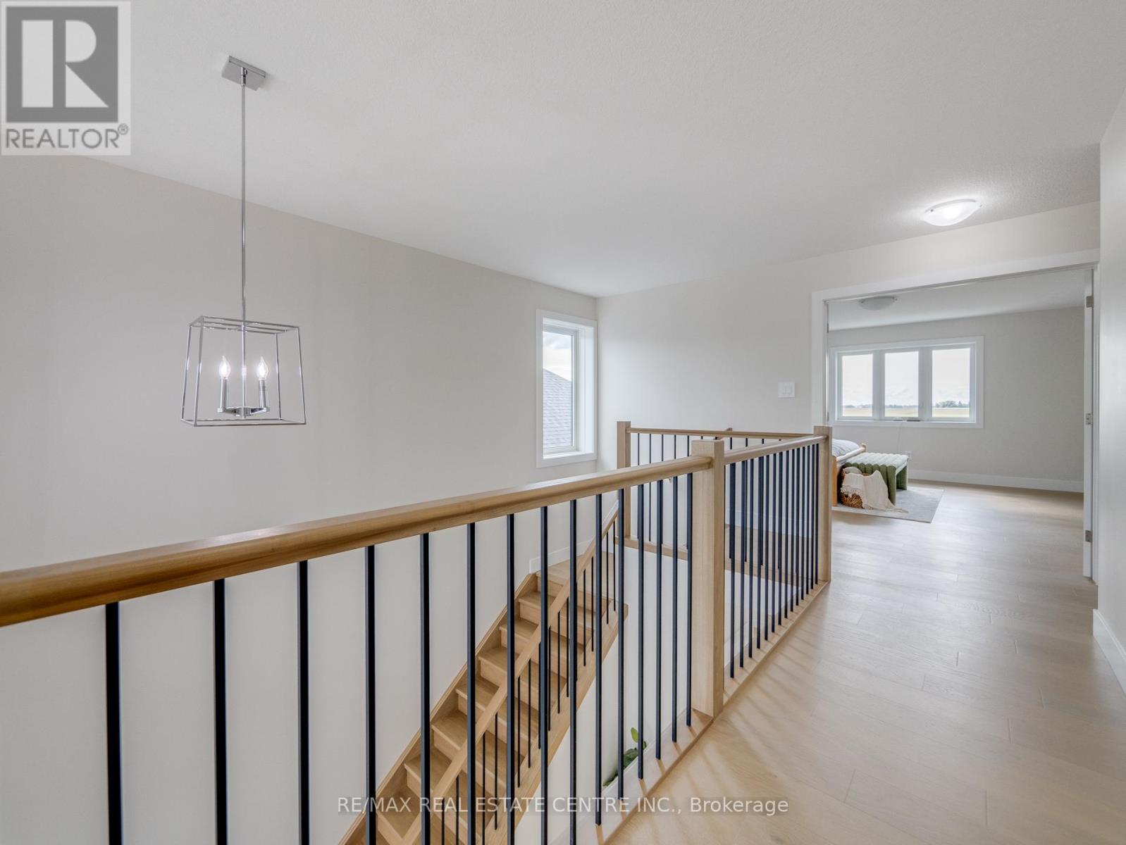 7 - 7966 Fallon Drive, Lucan Biddulph (Granton), Ontario  N0M 1V0 - Photo 12 - X12397467