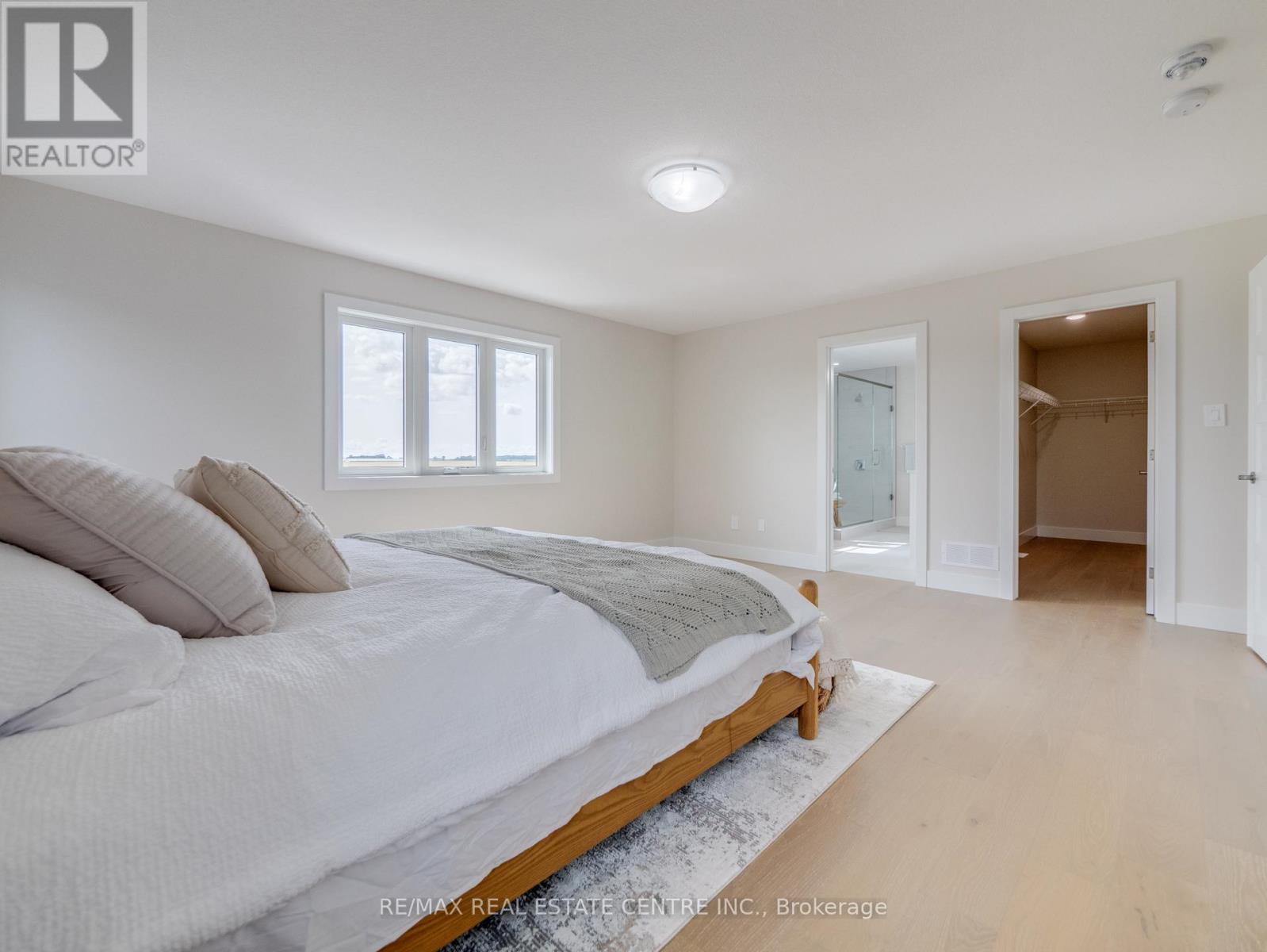 7 - 7966 Fallon Drive, Lucan Biddulph (Granton), Ontario  N0M 1V0 - Photo 19 - X12397467