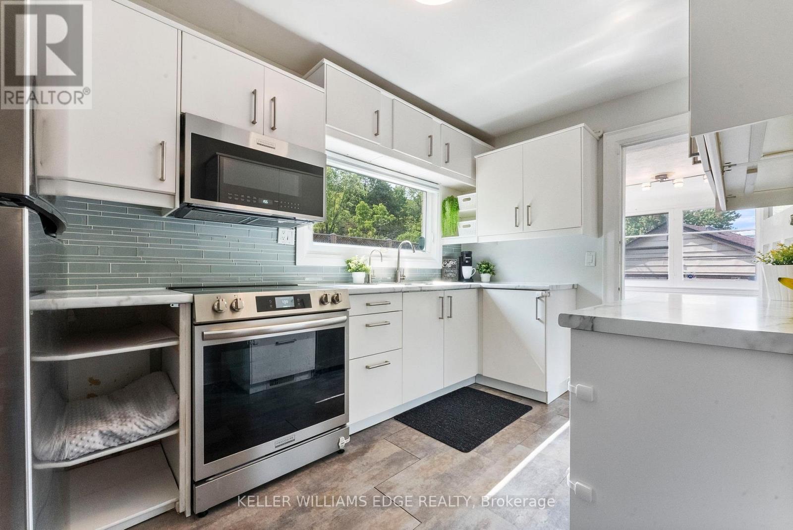 312 Wexford Avenue S, Hamilton, Ontario  L8K 2P3 - Photo 11 - X12397492