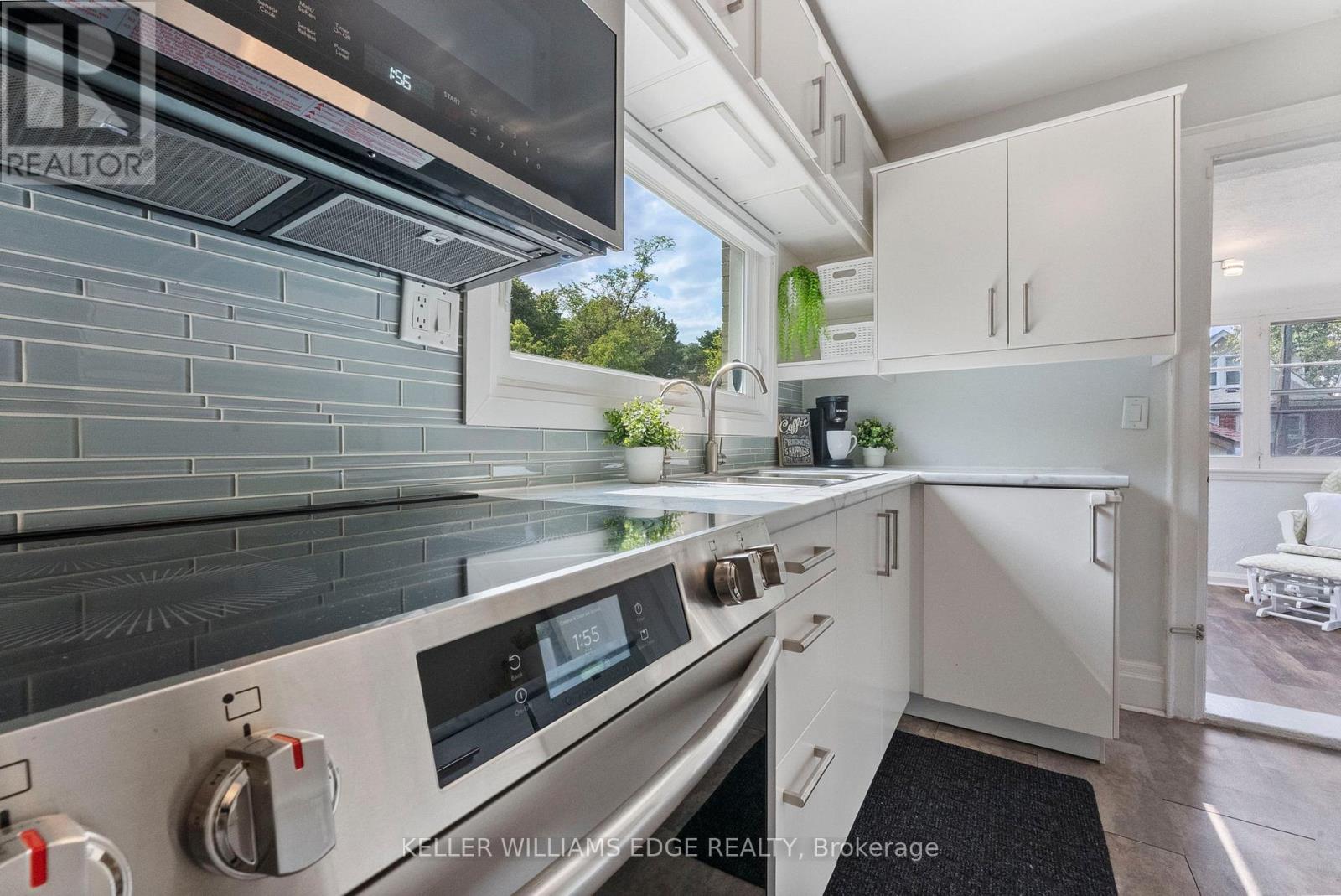 312 Wexford Avenue S, Hamilton, Ontario  L8K 2P3 - Photo 12 - X12397492