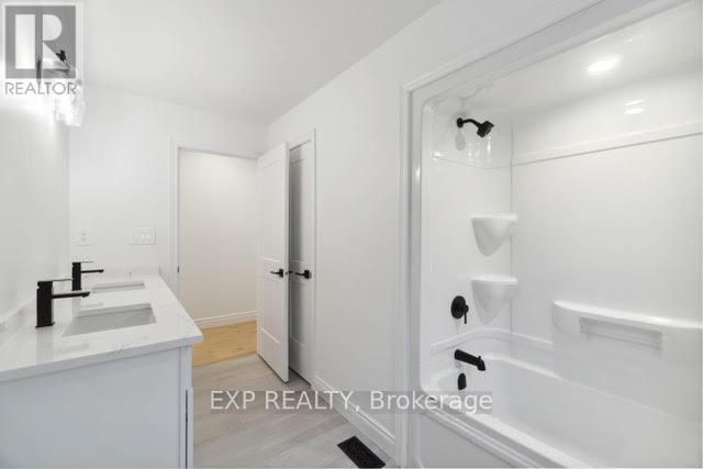 186 Cedardale Avenue, Hamilton, Ontario  L8E 1R3 - Photo 38 - X12397508