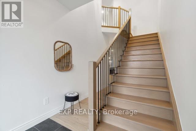 186 Cedardale Avenue, Hamilton, Ontario  L8E 1R3 - Photo 4 - X12397508