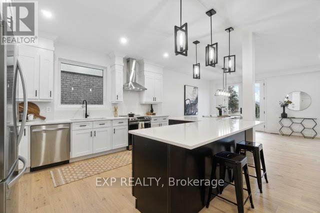 186 Cedardale Avenue, Hamilton, Ontario  L8E 1R3 - Photo 6 - X12397508