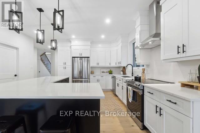 186 Cedardale Avenue, Hamilton, Ontario  L8E 1R3 - Photo 7 - X12397508