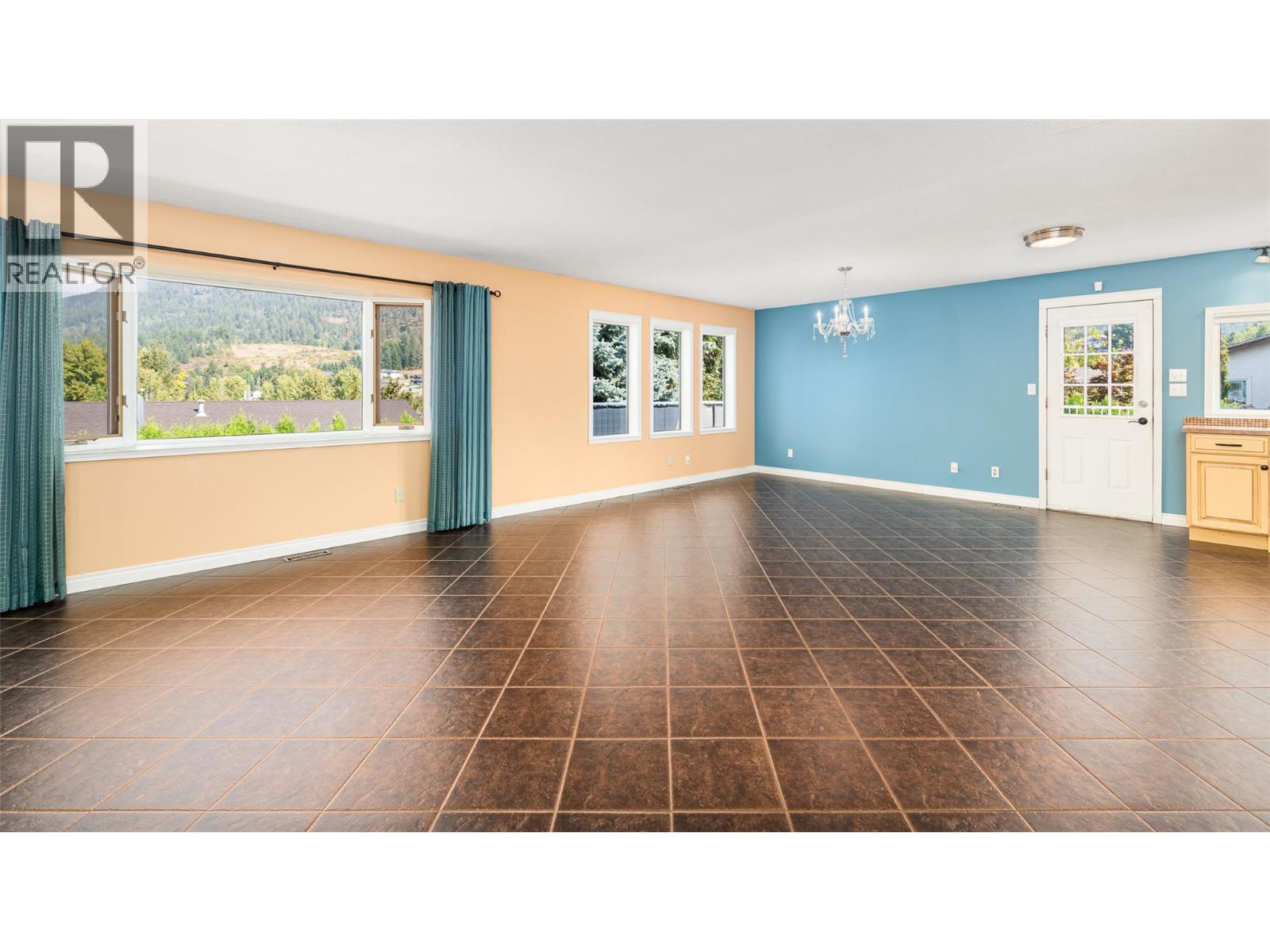 1110 Ibbitson Street, Creston, British Columbia V0B 1G4 - Photo 17 - 10362311