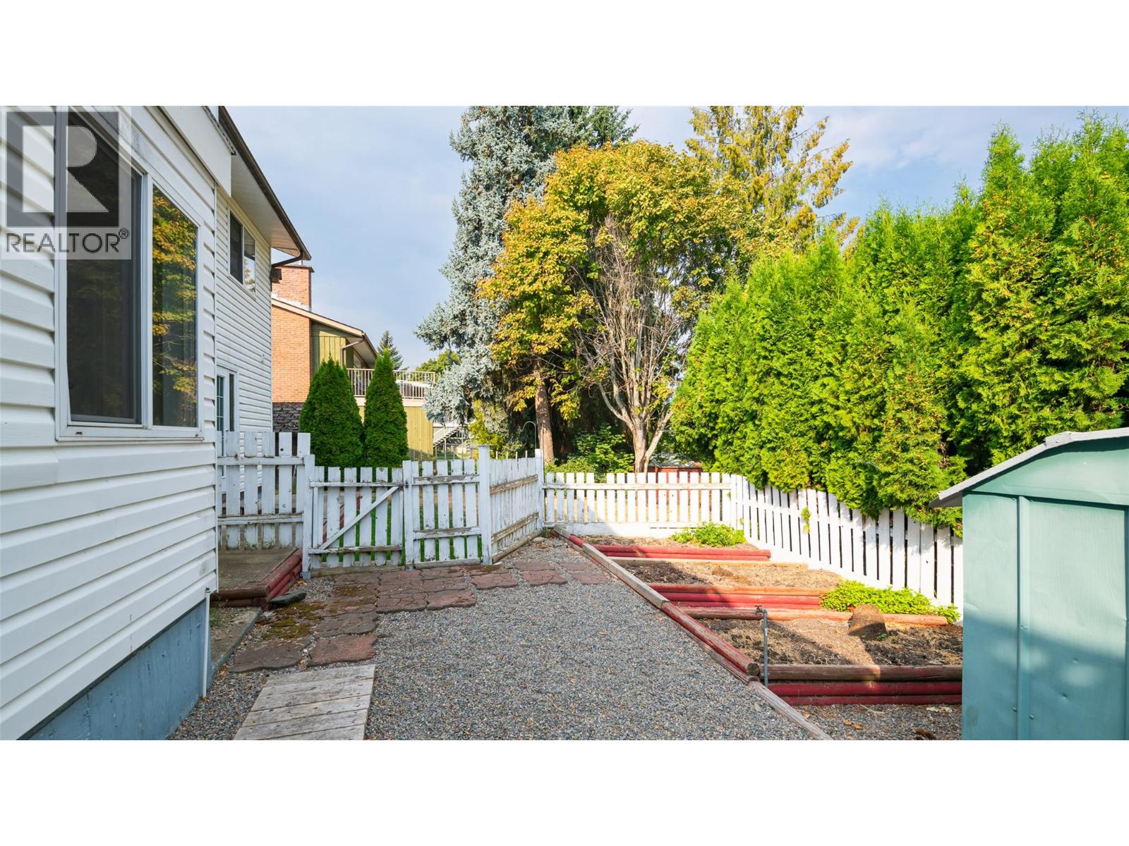 1110 Ibbitson Street, Creston, British Columbia V0B 1G4 - Photo 7 - 10362311