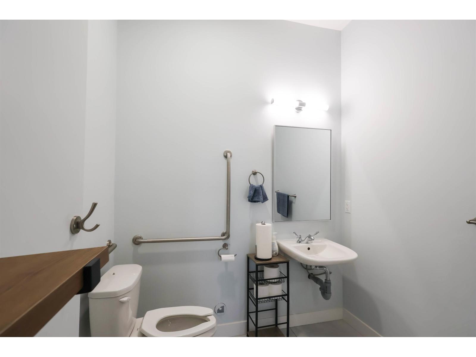 108 12332 Pattullo Place, Surrey, British Columbia  V3V 8C3 - Photo 6 - C8069367