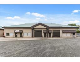 601 & 604 8950 YOUNG ROAD|Chilliwack Downtown, Chilliwack, British Columbia