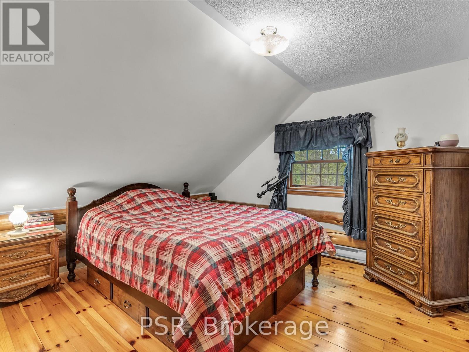 1040 Amelia Crescent, Gravenhurst, Ontario  P0E 1G0 - Photo 34 - X12397470