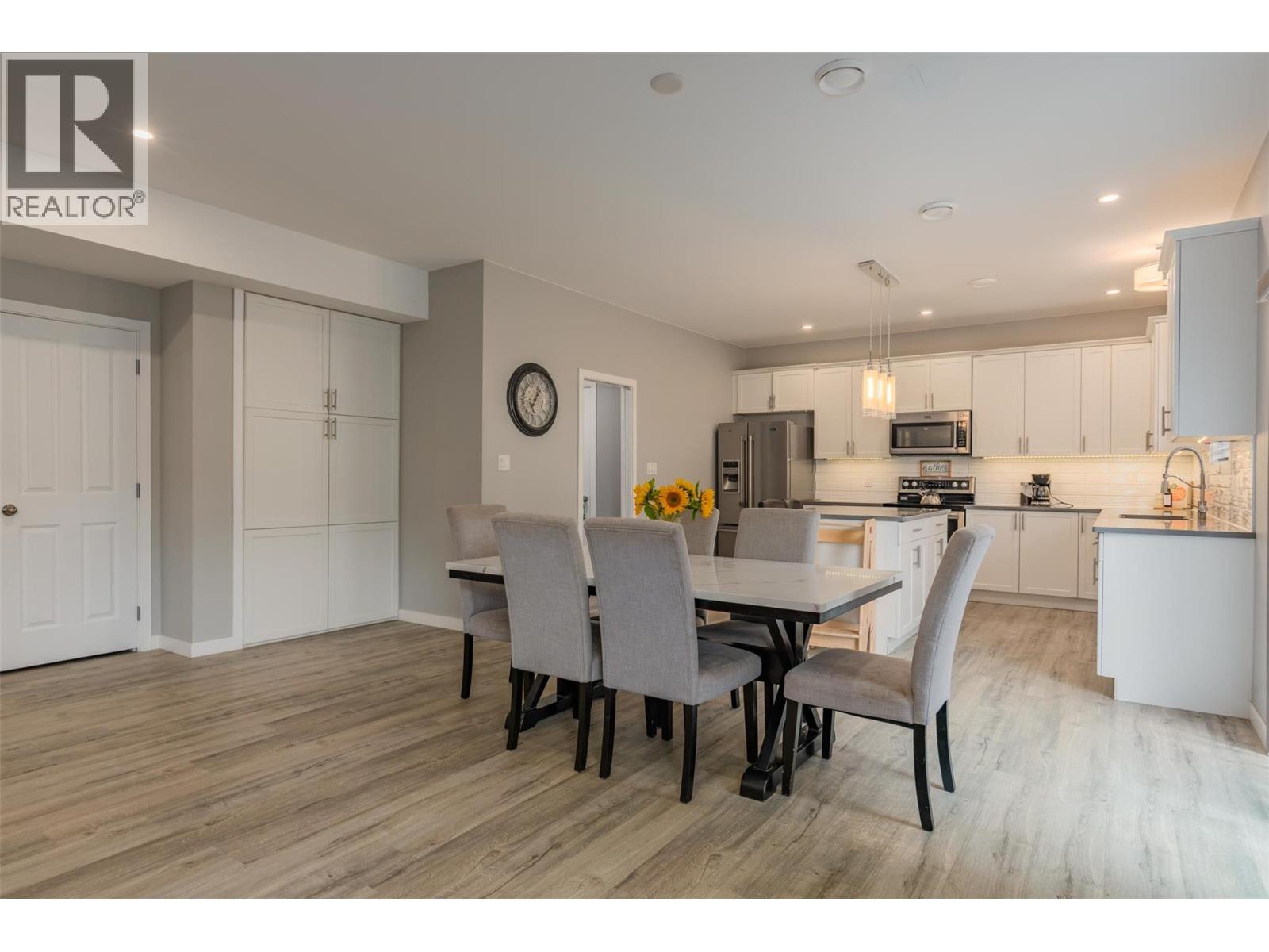 3904 Grandview Drive, Castlegar, British Columbia  V1N 4X9 - Photo 15 - 10357189