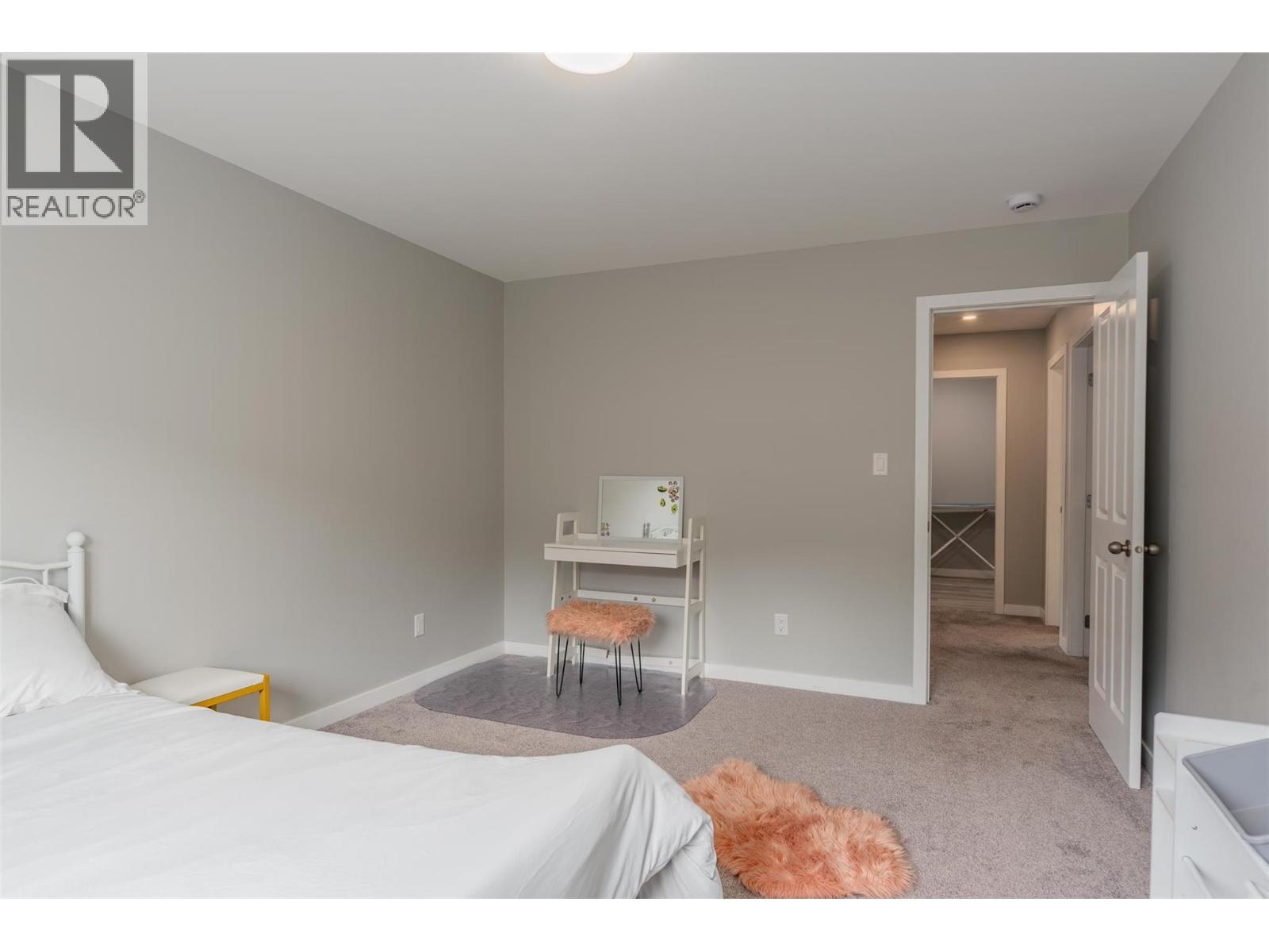 3904 Grandview Drive, Castlegar, British Columbia  V1N 4X9 - Photo 38 - 10357189