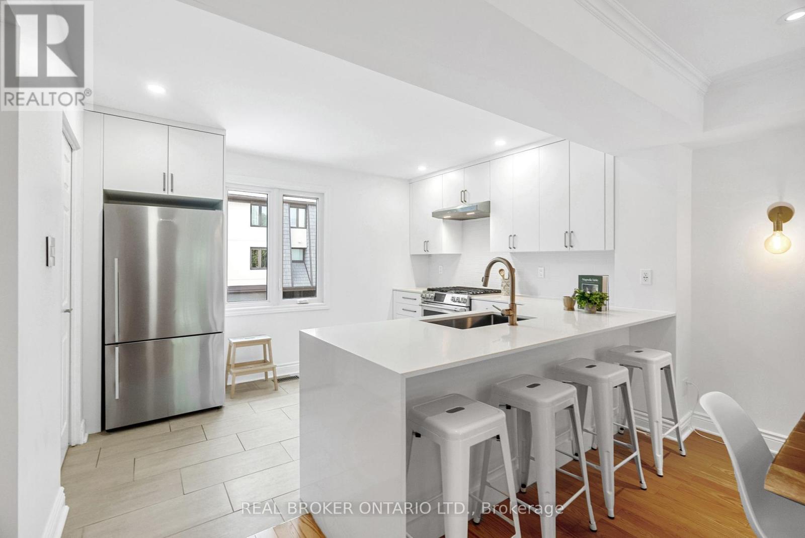 2 - 655 Richmond Road, Ottawa, Ontario  K2A 3Y3 - Photo 15 - X12397692