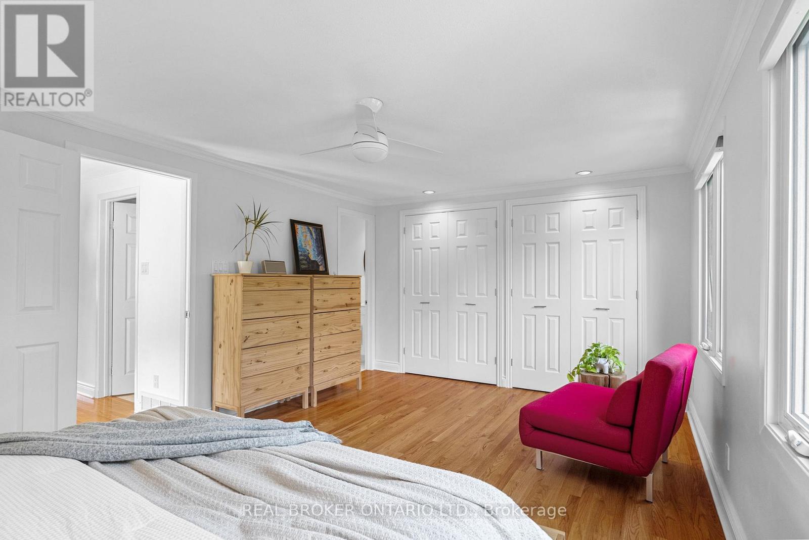 2 - 655 Richmond Road, Ottawa, Ontario  K2A 3Y3 - Photo 24 - X12397692