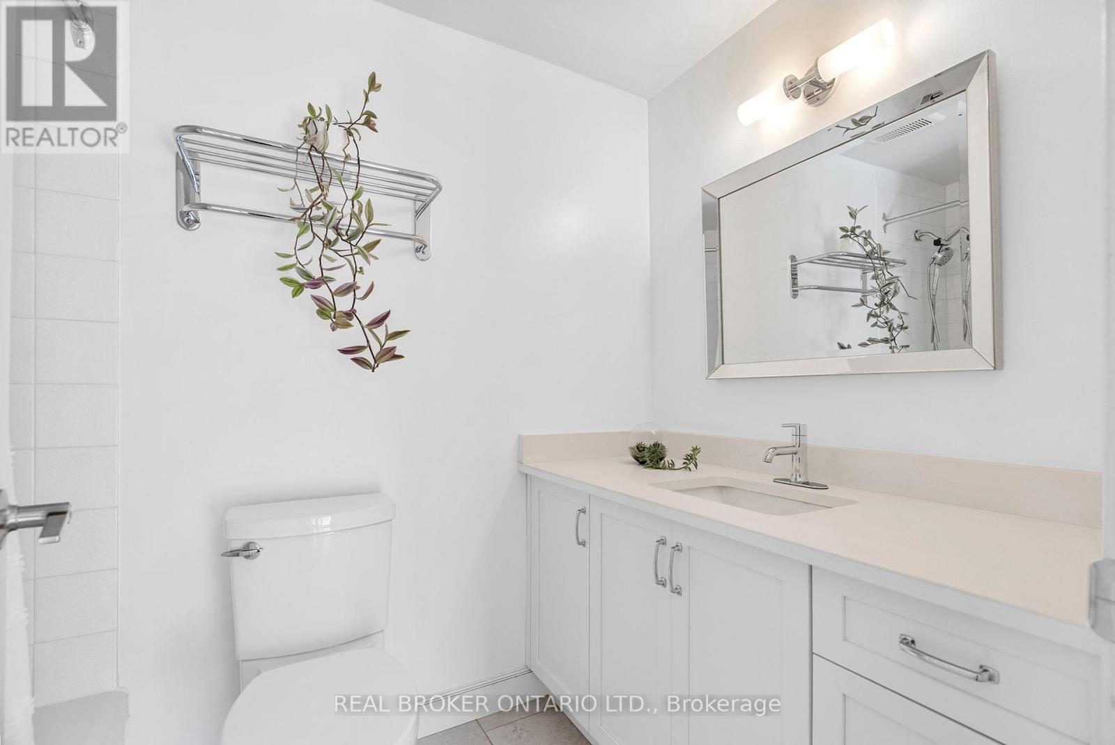2 - 655 Richmond Road, Ottawa, Ontario  K2A 3Y3 - Photo 31 - X12397692