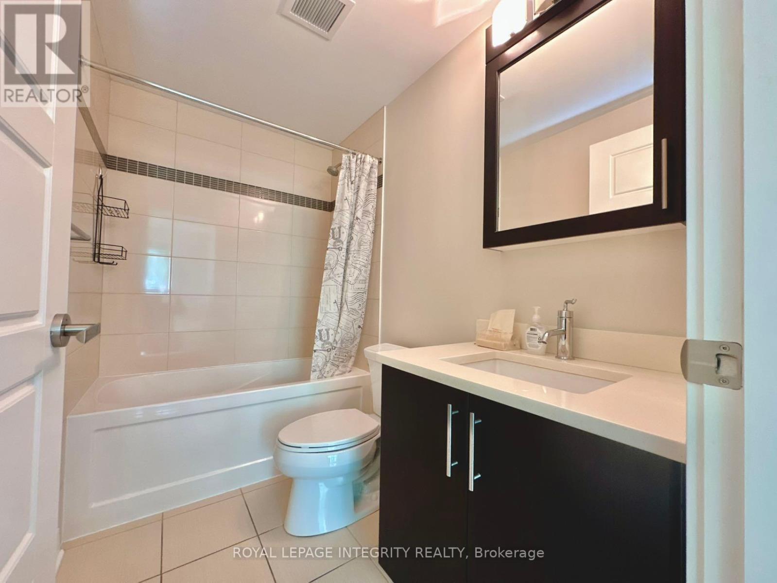 210 - 300 Lett Street, Ottawa, Ontario  K1R 0A8 - Photo 15 - X12397763