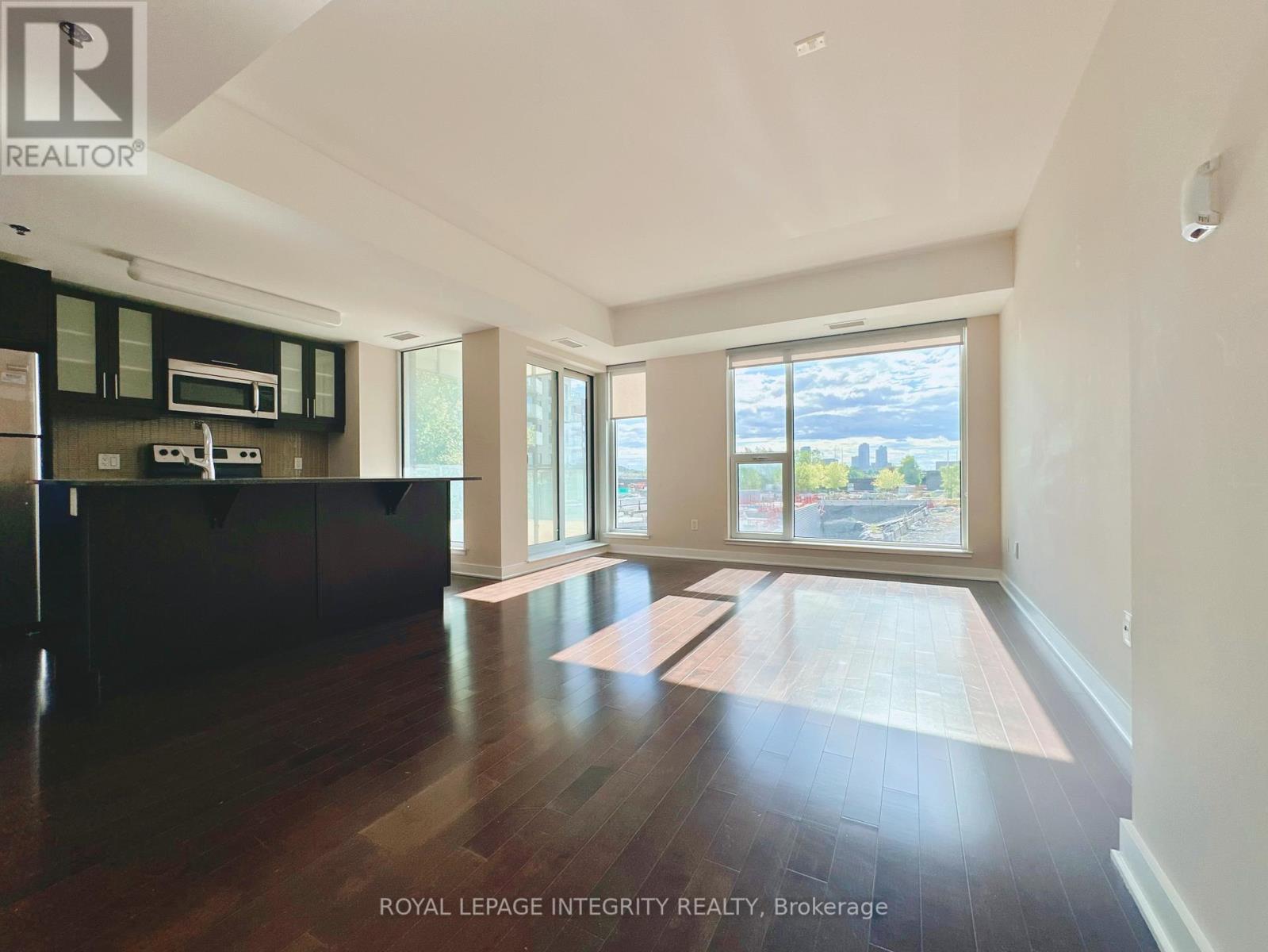 210 - 300 Lett Street, Ottawa, Ontario  K1R 0A8 - Photo 6 - X12397763