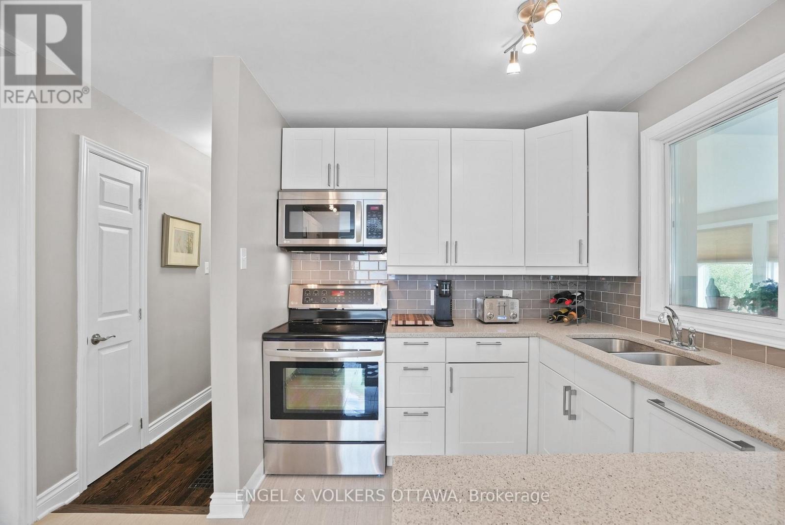 1278 Cheverton Avenue, Ottawa, Ontario  K1H 7P6 - Photo 11 - X12397842