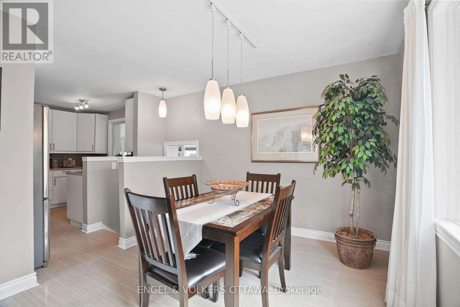 1278 Cheverton Avenue, Ottawa, Ontario  K1H 7P6 - Photo 9 - X12397842