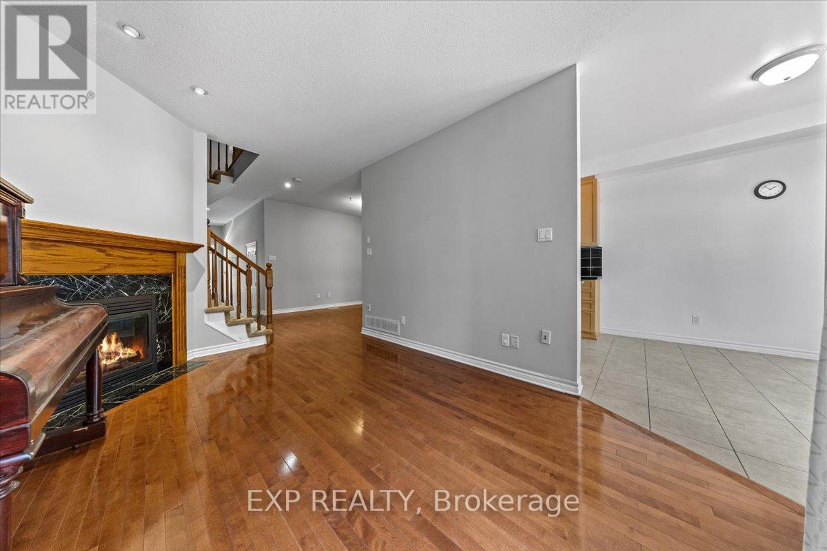 264 Bradwell Way, Ottawa, Ontario  K1T 4J2 - Photo 12 - X12397856
