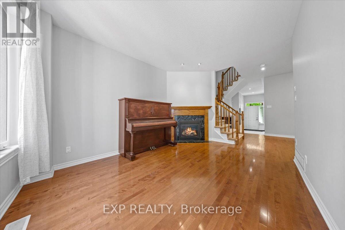 264 Bradwell Way, Ottawa, Ontario  K1T 4J2 - Photo 13 - X12397856